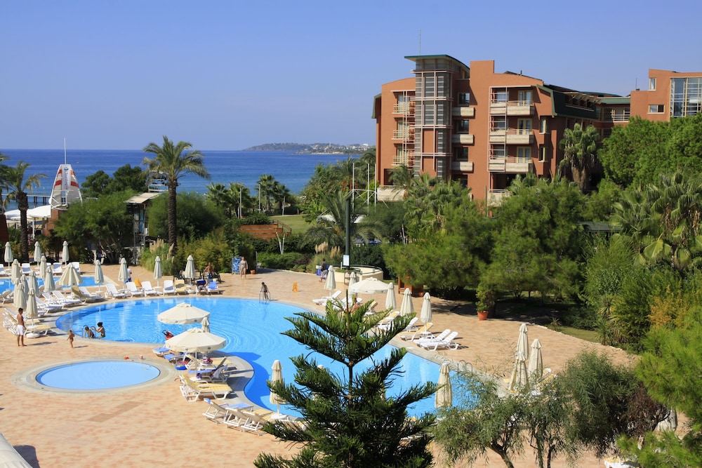 AQI Pegasos Club - All Inclusive — Swimming pool in Avsallar