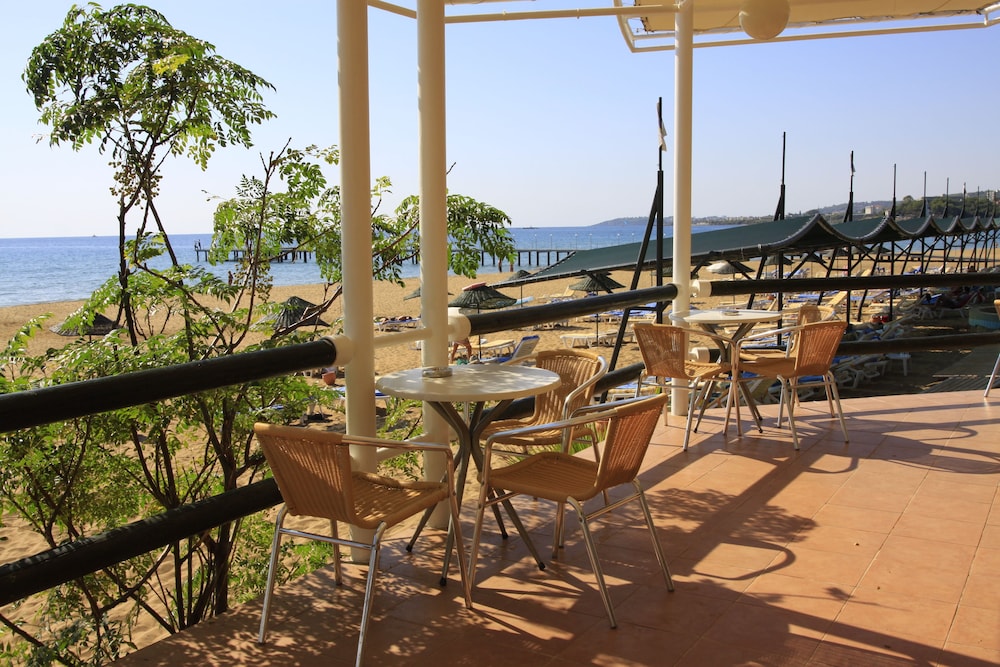 AQI Pegasos Club - All Inclusive — Restaurant & bars in Avsallar