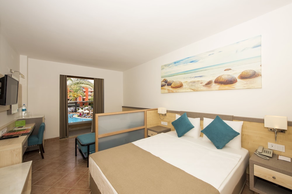 AQI Pegasos Club - All Inclusive — Hotel rooms in Avsallar