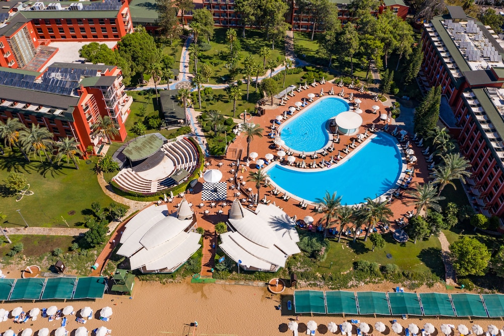 AQI Pegasos Club - All Inclusive — Swimming pool in Avsallar