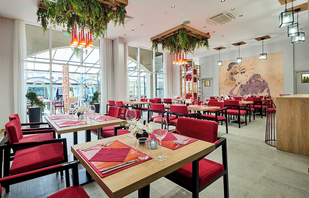 HI Hotels Imperial Resort – All Inclusive — Restaurant in Sunny Beach, Burgas Region