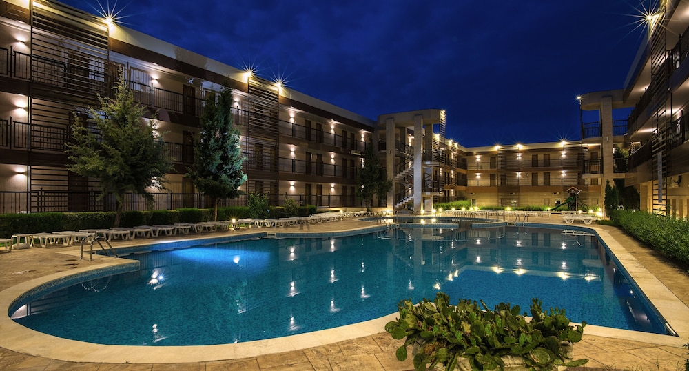HI Hotels Imperial Resort – All Inclusive — Pool in Sunny Beach, Burgas Region