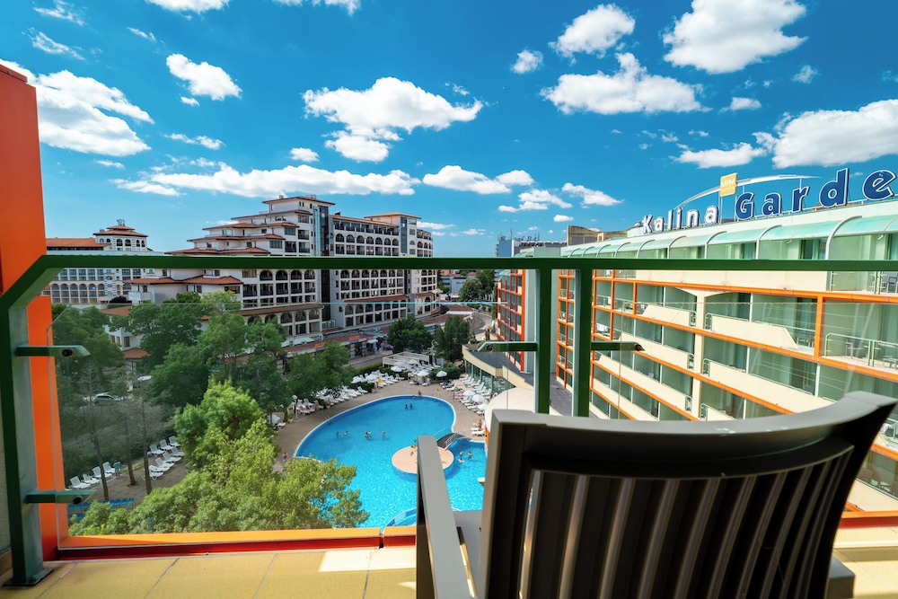 MPM Kalina Garden Hotel — Swimming pool in Sunny Beach, Burgas Region