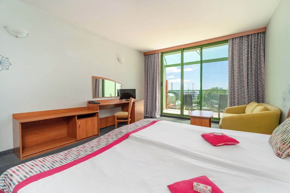 MPM Kalina Garden Hotel — Hotel rooms in Sunny Beach, Burgas Region