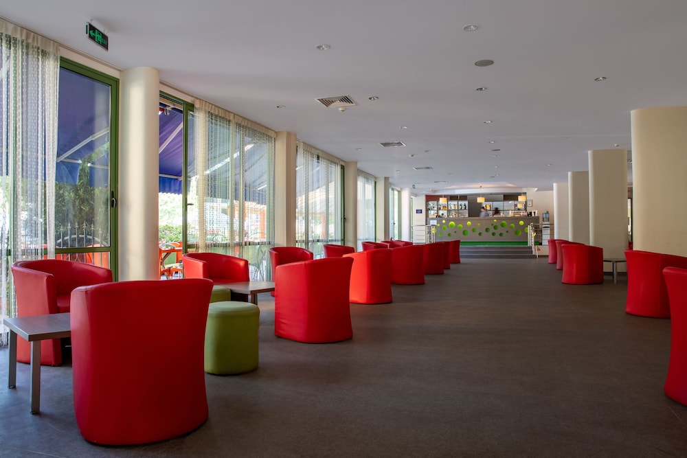 MPM Kalina Garden Hotel — Restaurant & bars in Sunny Beach, Burgas Region