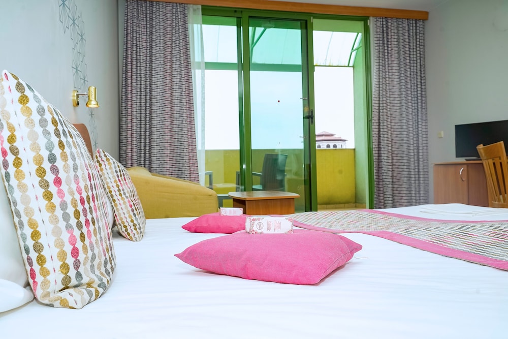 MPM Kalina Garden Hotel — Hotel rooms in Sunny Beach, Burgas Region