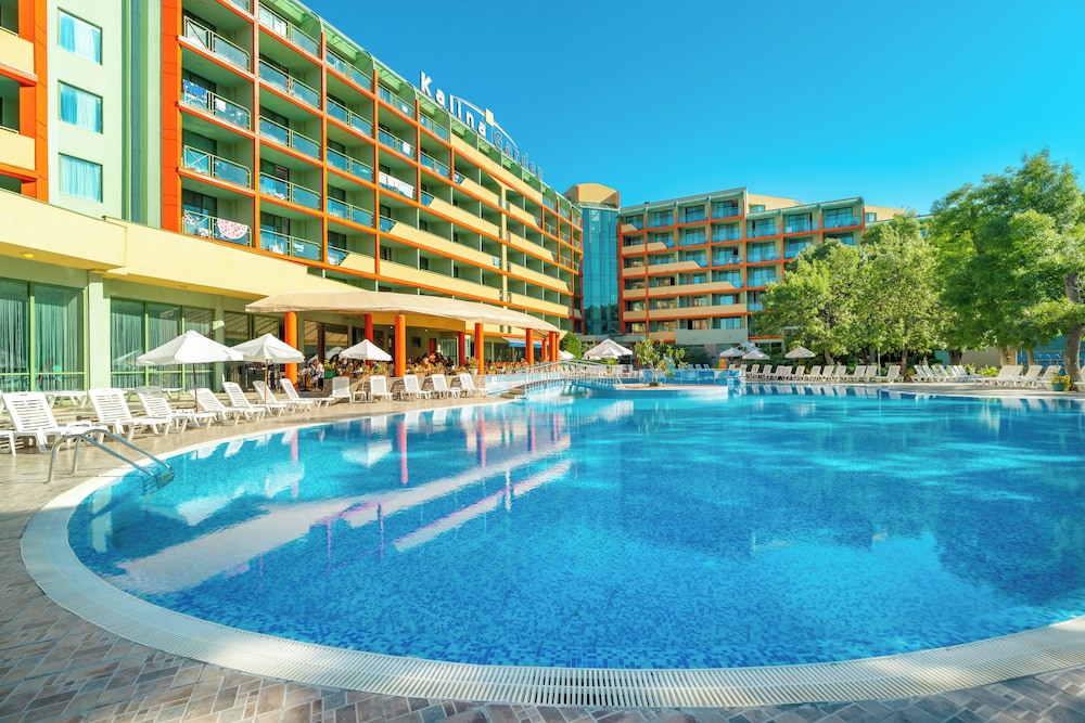 MPM Kalina Garden Hotel — Swimming pool in Sunny Beach, Burgas Region