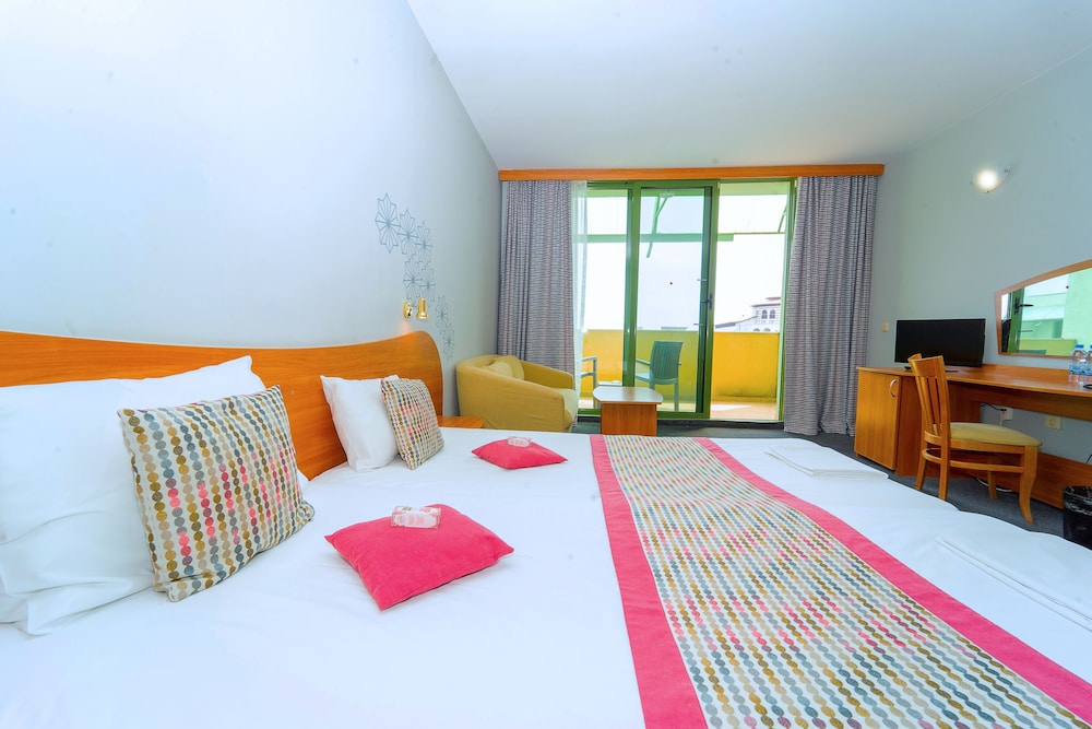 MPM Kalina Garden Hotel — Hotel rooms in Sunny Beach, Burgas Region