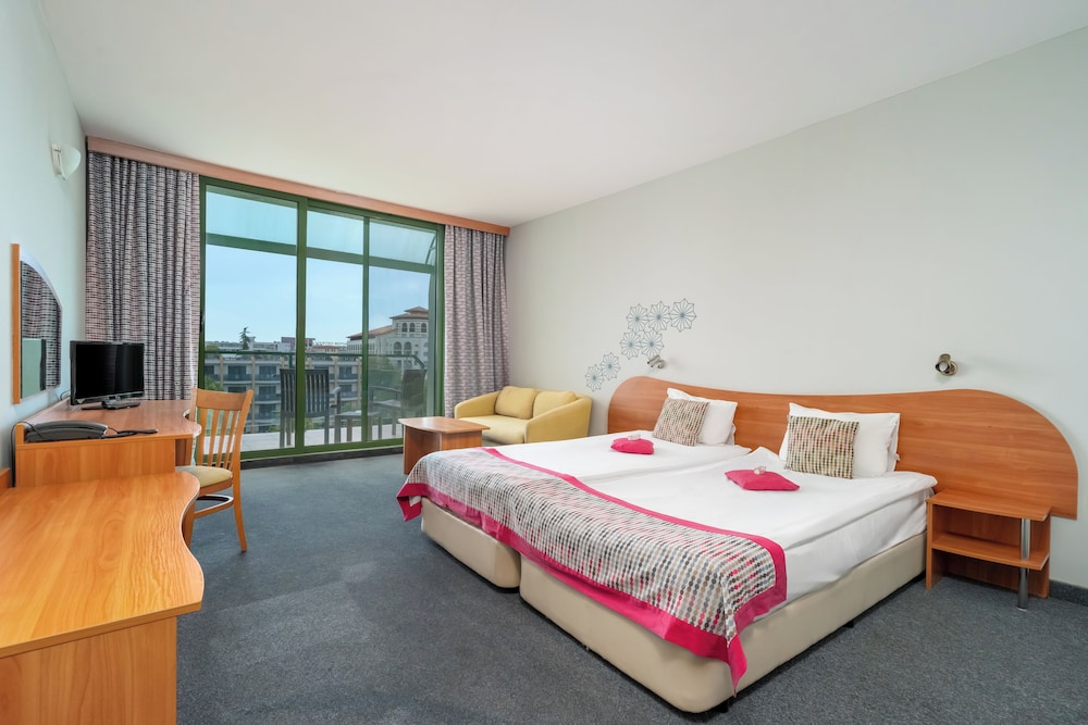 MPM Kalina Garden Hotel — Hotel rooms in Sunny Beach, Burgas Region