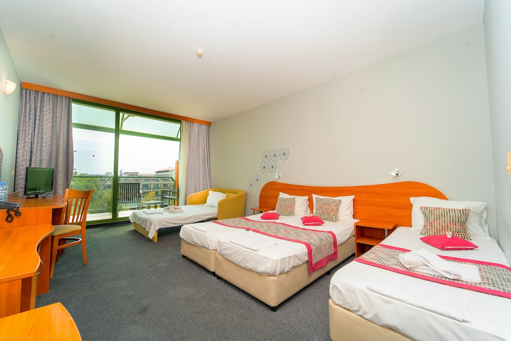 MPM Kalina Garden Hotel — Hotel rooms in Sunny Beach, Burgas Region
