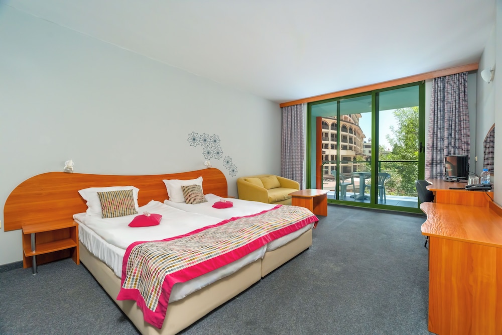 MPM Kalina Garden Hotel — Hotel rooms in Sunny Beach, Burgas Region