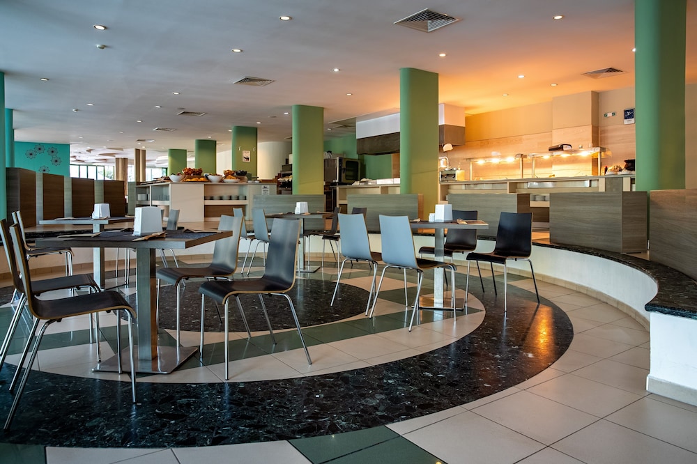 MPM Kalina Garden Hotel — Restaurant & bars in Sunny Beach, Burgas Region