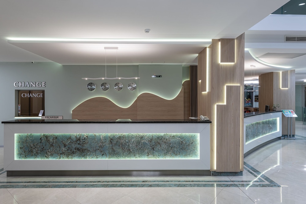 Sentido Hotel Neptun Beach - All inclusive — Hotel building in Sunny Beach, Burgas Region