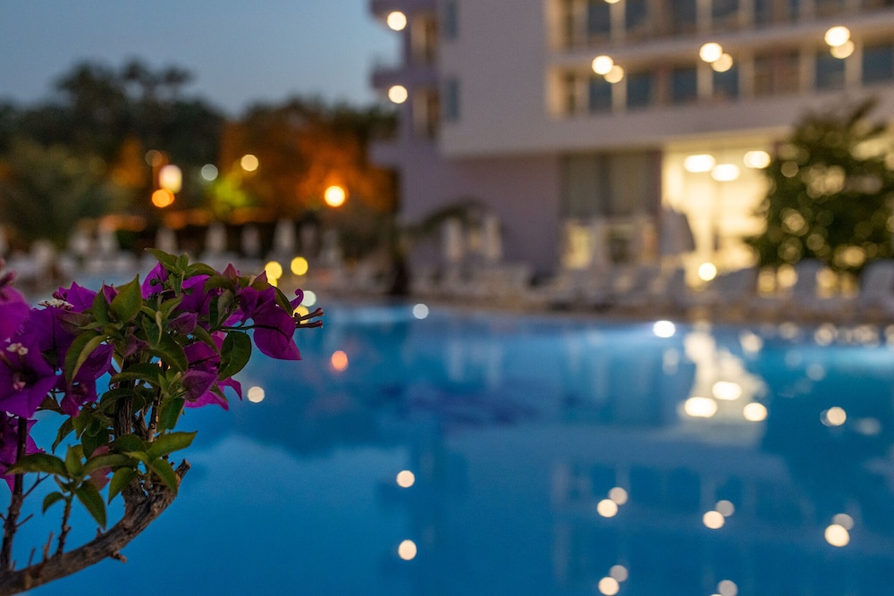 Sentido Hotel Neptun Beach - All inclusive — Swimming pool in Sunny Beach, Burgas Region