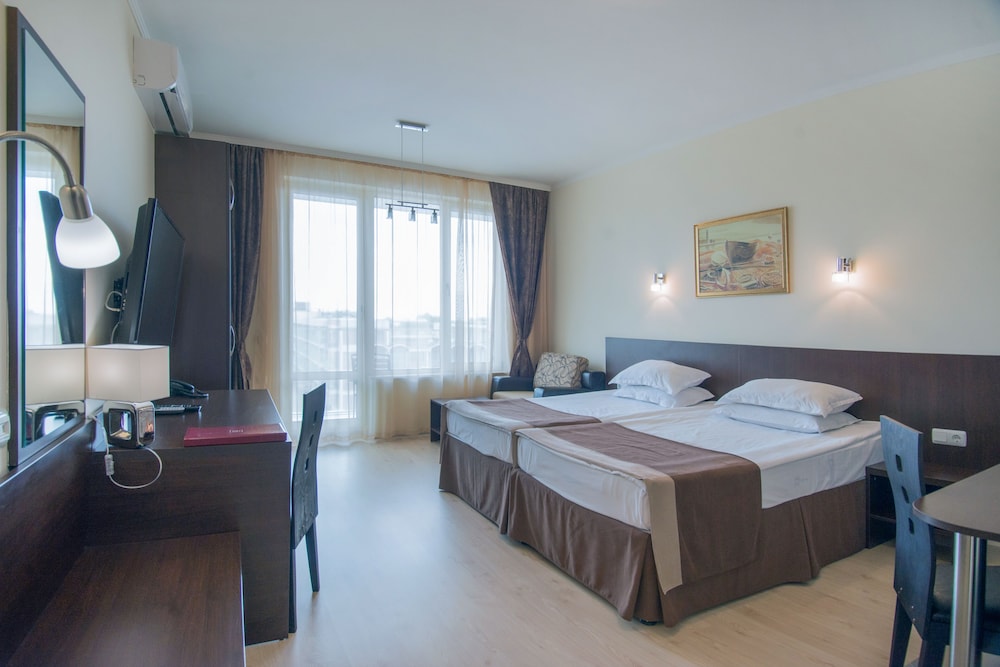 Rome Palace Deluxe — Hotel rooms in Sunny Beach, Burgas Region