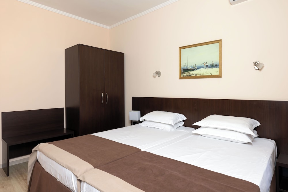 Rome Palace Deluxe — Hotel rooms in Sunny Beach, Burgas Region