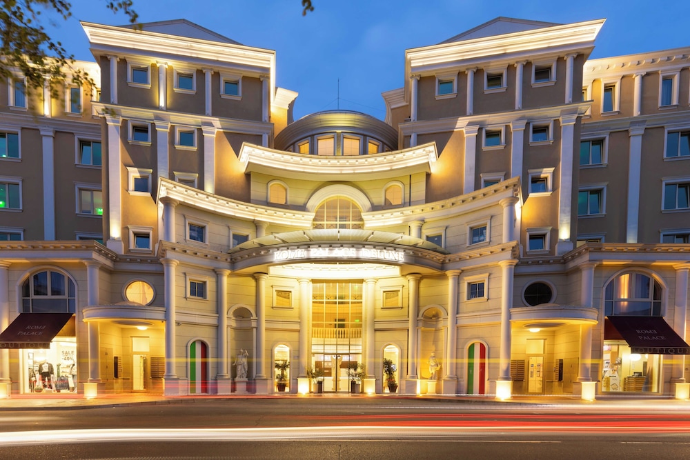 Rome Palace Deluxe — Hotel building in Sunny Beach, Burgas Region