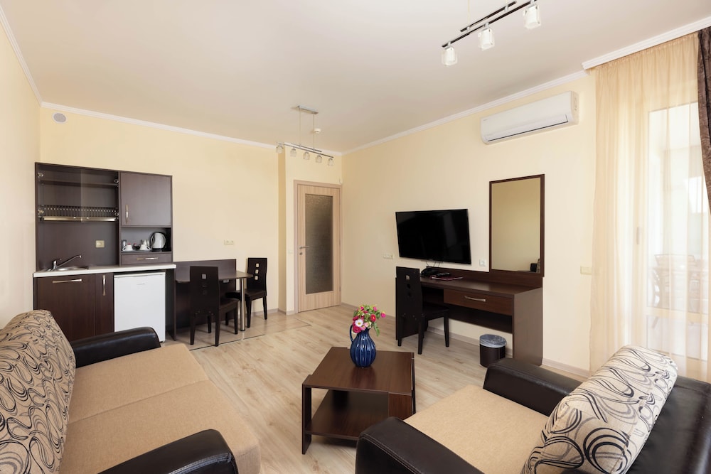 Rome Palace Deluxe — Hotel rooms in Sunny Beach, Burgas Region