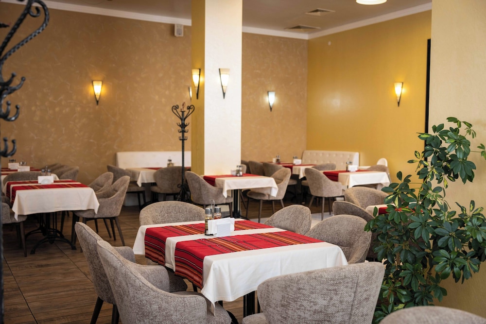 Rome Palace Deluxe — Restaurant & bars in Sunny Beach, Burgas Region