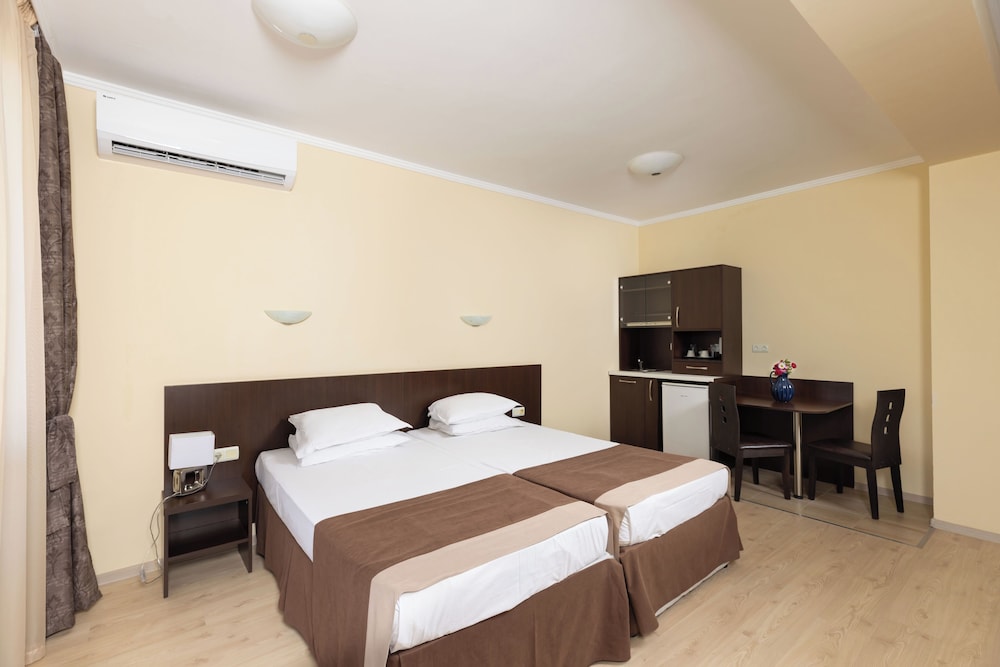 Rome Palace Deluxe — Hotel rooms in Sunny Beach, Burgas Region