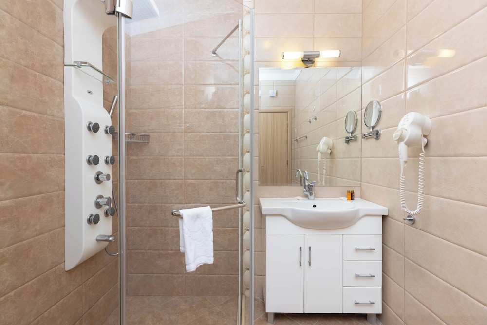 Rome Palace Deluxe — Hotel rooms in Sunny Beach, Burgas Region