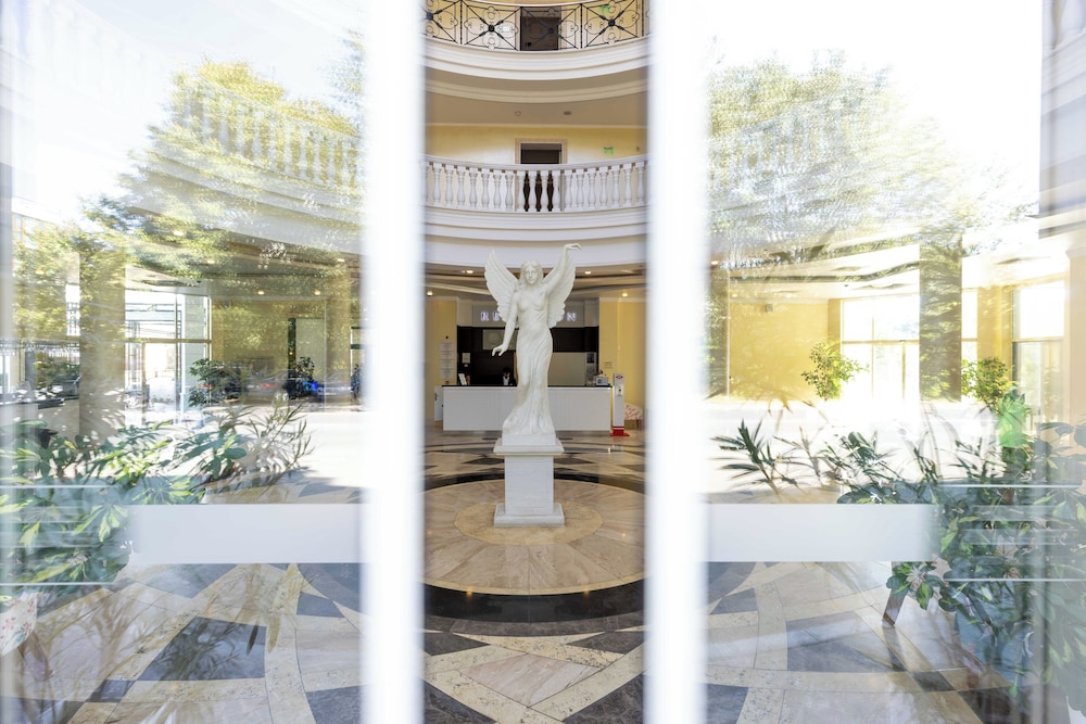 Rome Palace Deluxe — Hotel building in Sunny Beach, Burgas Region
