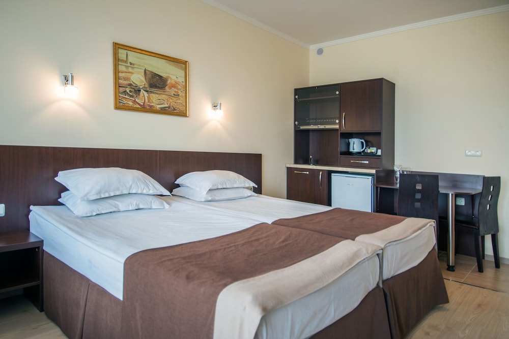 Rome Palace Deluxe — Hotel rooms in Sunny Beach, Burgas Region