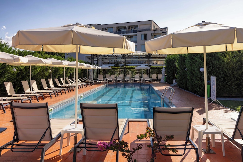 Rome Palace Deluxe — Swimming pool in Sunny Beach, Burgas Region