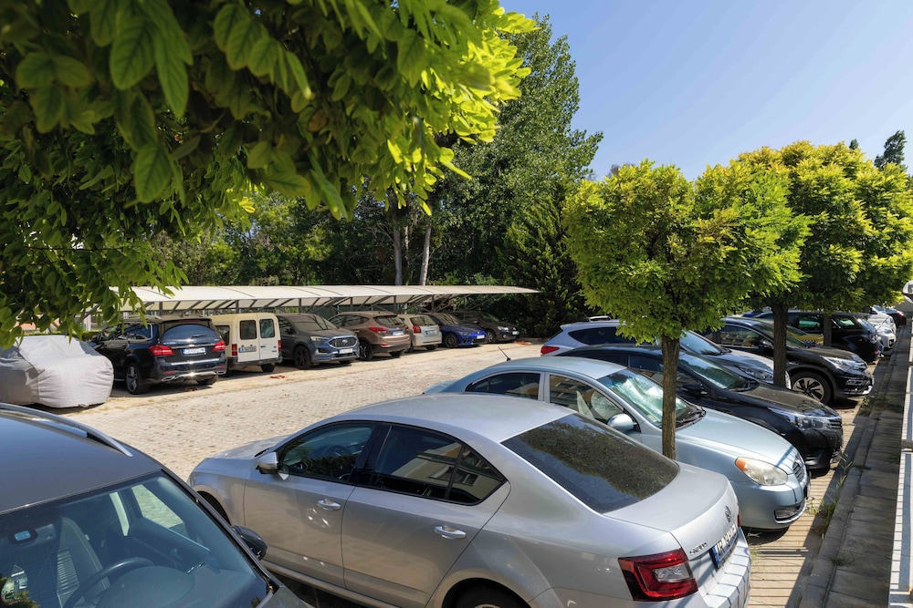 Rome Palace Deluxe — Attractions in the area in Sunny Beach, Burgas Region
