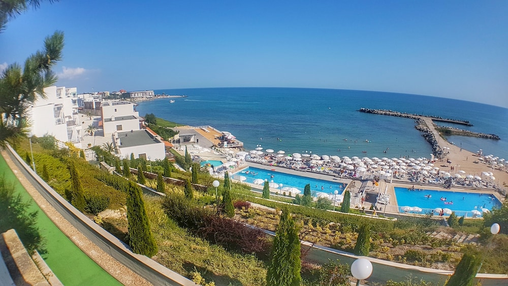 White Lagoon All Inclusive — Swimming pool in Kavarna, Dobrich