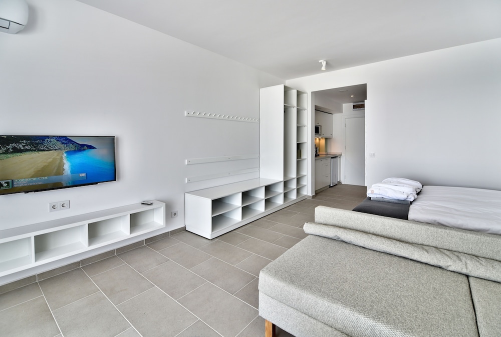 White Lagoon All Inclusive — Hotel rooms in Kavarna, Dobrich