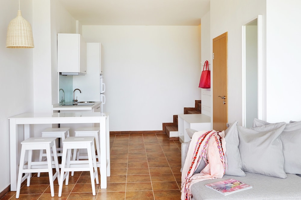 White Lagoon All Inclusive — Hotel rooms in Kavarna, Dobrich
