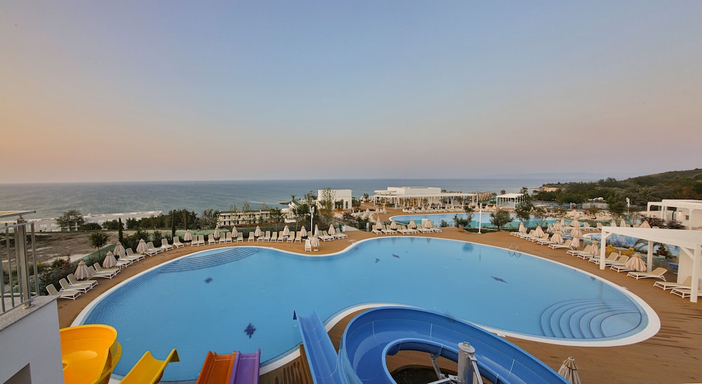 White Lagoon All Inclusive — Swimming pool in Kavarna, Dobrich