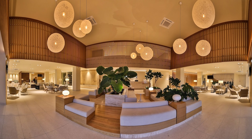 White Lagoon All Inclusive — Hotel building in Kavarna, Dobrich