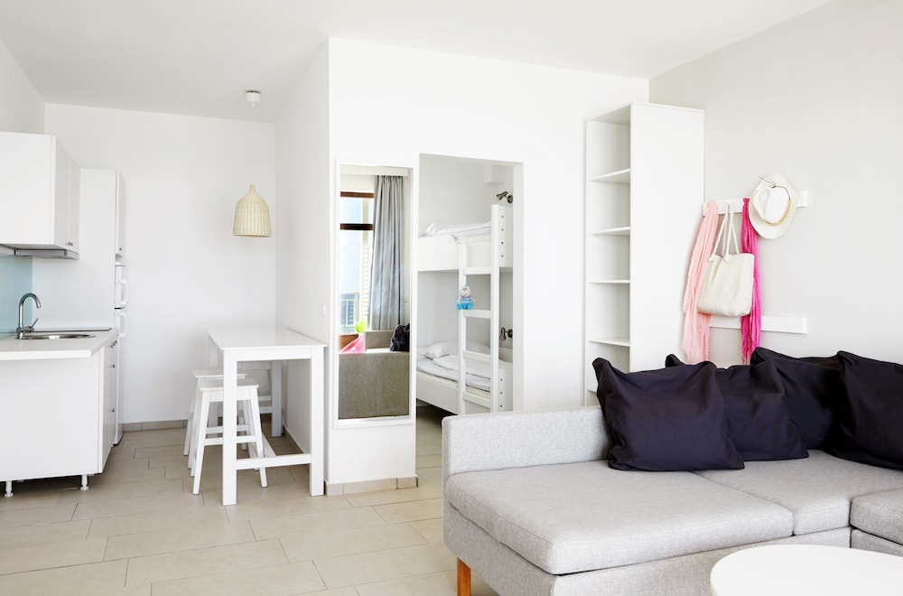 White Lagoon All Inclusive — Hotel rooms in Kavarna, Dobrich