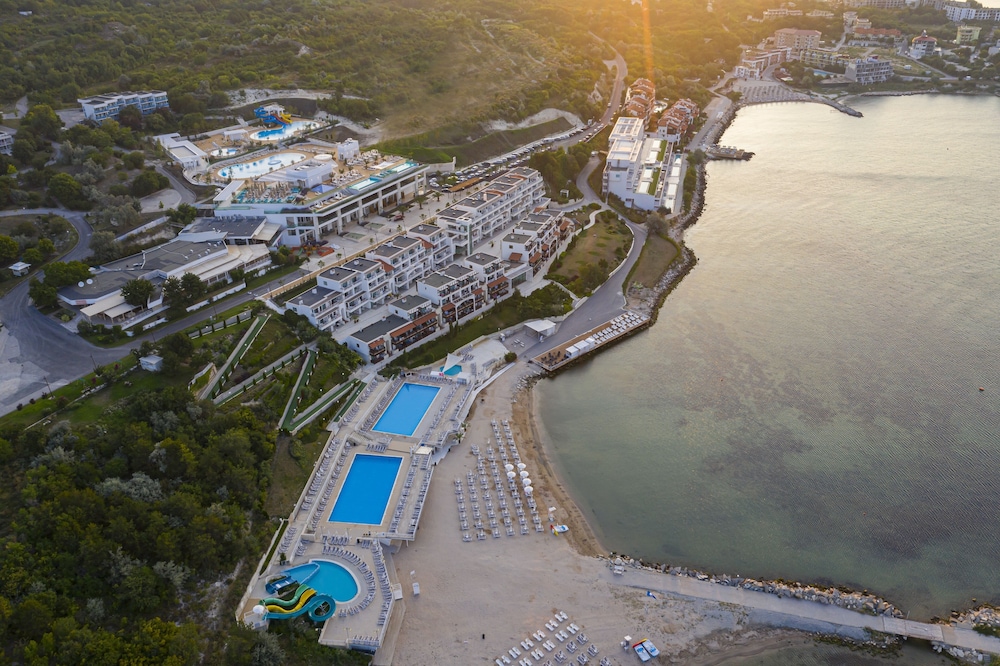 White Lagoon All Inclusive — Beach in Kavarna, Dobrich