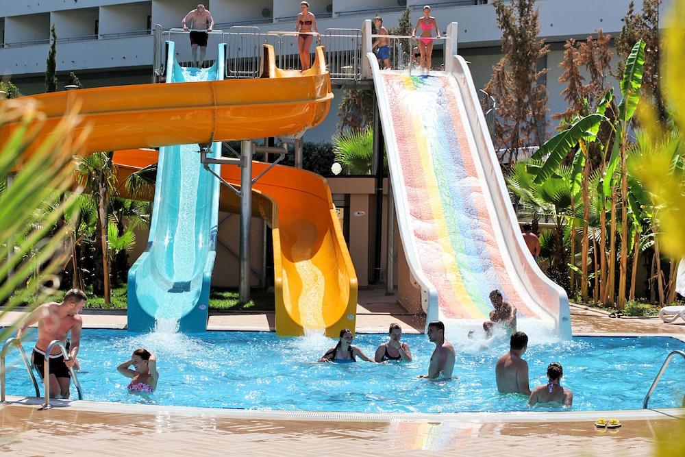 Dizalya Palm Garden - All Inclusive — Attractions for children in Alanya