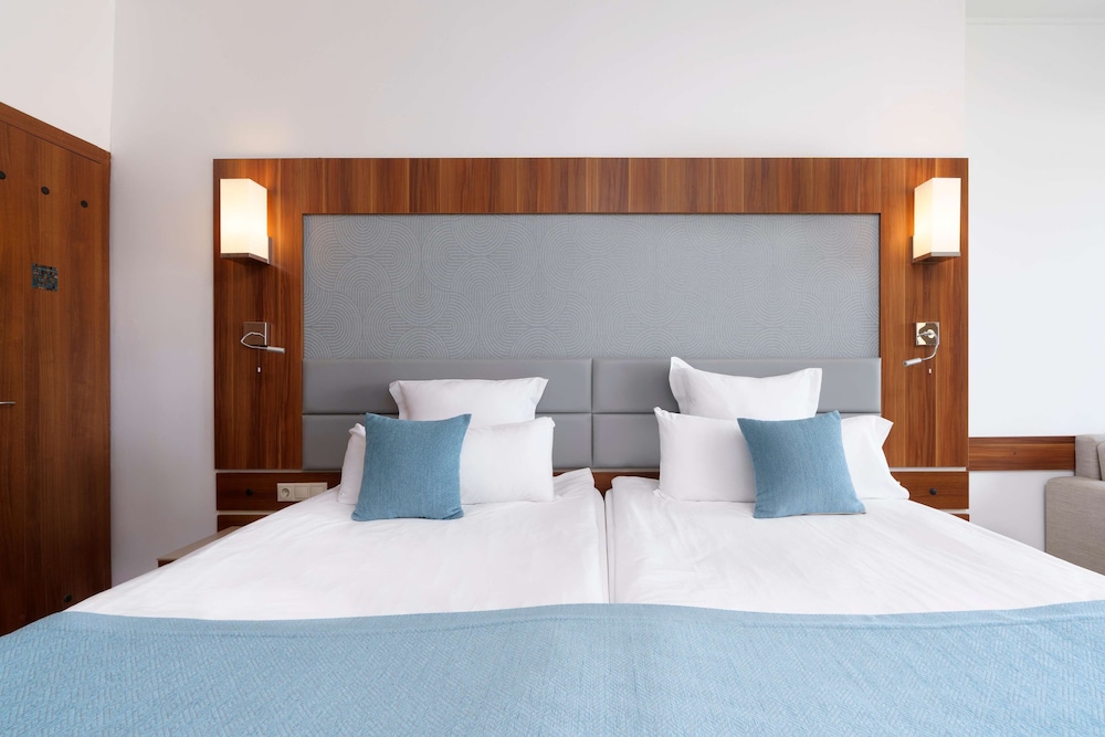 Alua Helios Bay- All Inclusive - Hyatt Inclusive Collection — Hotel rooms in Obzor, Burgas Region