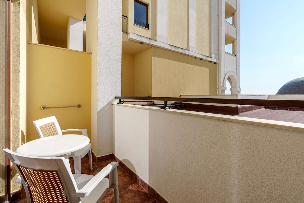 Alua Helios Bay- All Inclusive - Hyatt Inclusive Collection — Hotel rooms in Obzor, Burgas Region