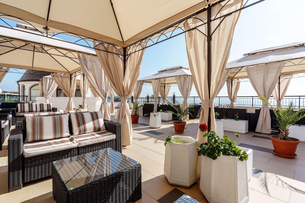 Alua Helios Bay- All Inclusive - Hyatt Inclusive Collection — Restaurant & bars in Obzor, Burgas Region