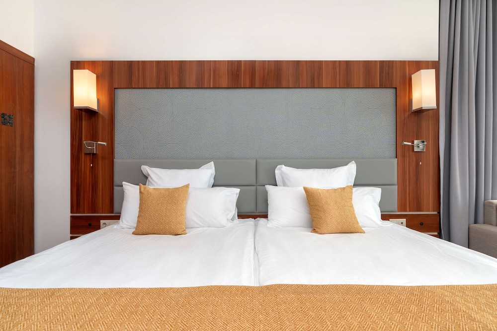 Alua Helios Bay- All Inclusive - Hyatt Inclusive Collection — Hotel rooms in Obzor, Burgas Region