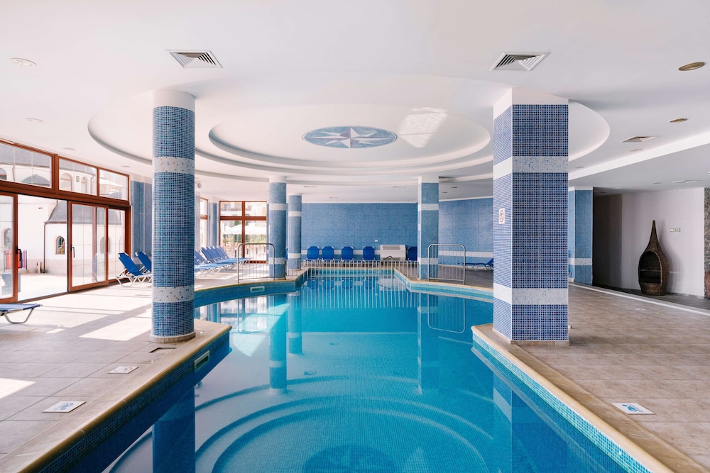 Alua Helios Bay- All Inclusive - Hyatt Inclusive Collection — Swimming pool in Obzor, Burgas Region