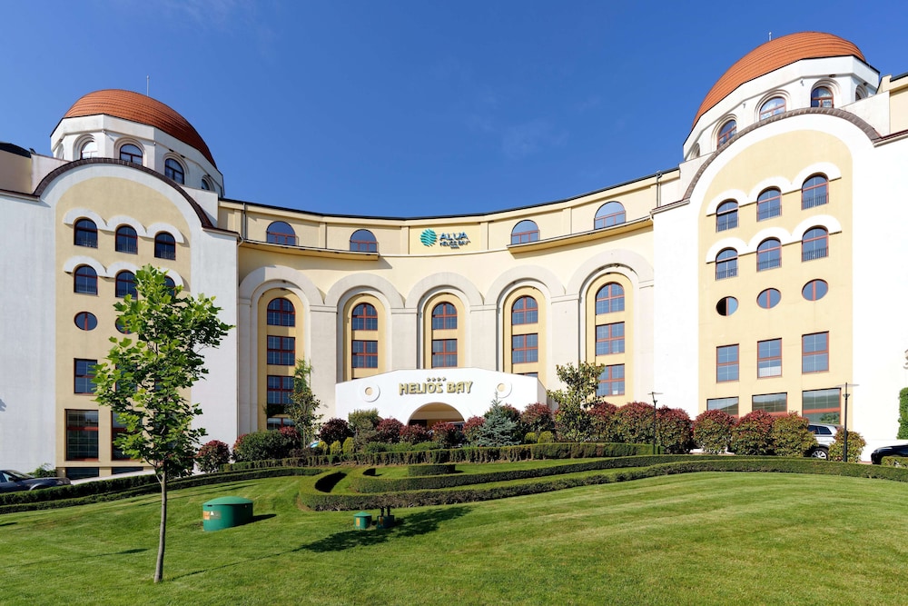 Alua Helios Bay- All Inclusive - Hyatt Inclusive Collection — Hotel building in Obzor, Burgas Region