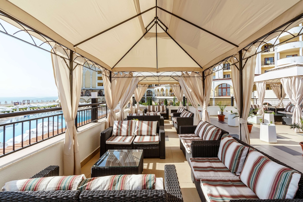 Alua Helios Bay- All Inclusive - Hyatt Inclusive Collection — Restaurant & bars in Obzor, Burgas Region