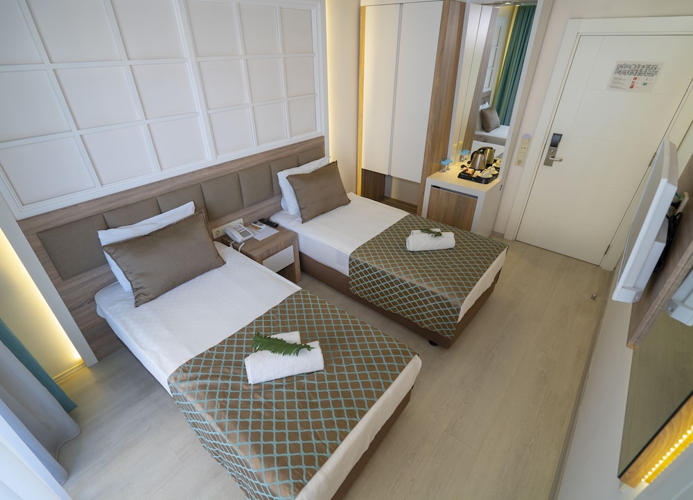 Kleopatra Life Hotel & SPA — Hotel rooms in Alanya