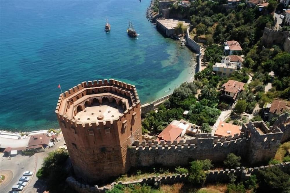 Kleopatra Life Hotel & SPA — Attractions in the area in Alanya