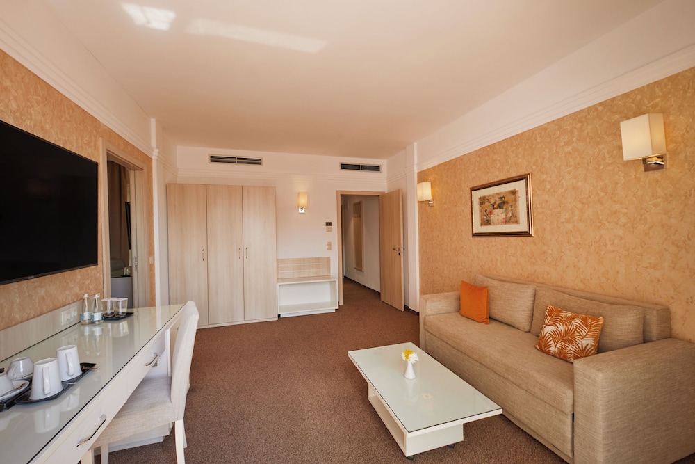 Alua Sunny Beach Resort & Spa - Hyatt Inclusive Collection — Rooms in Sunny Beach, Burgas Region