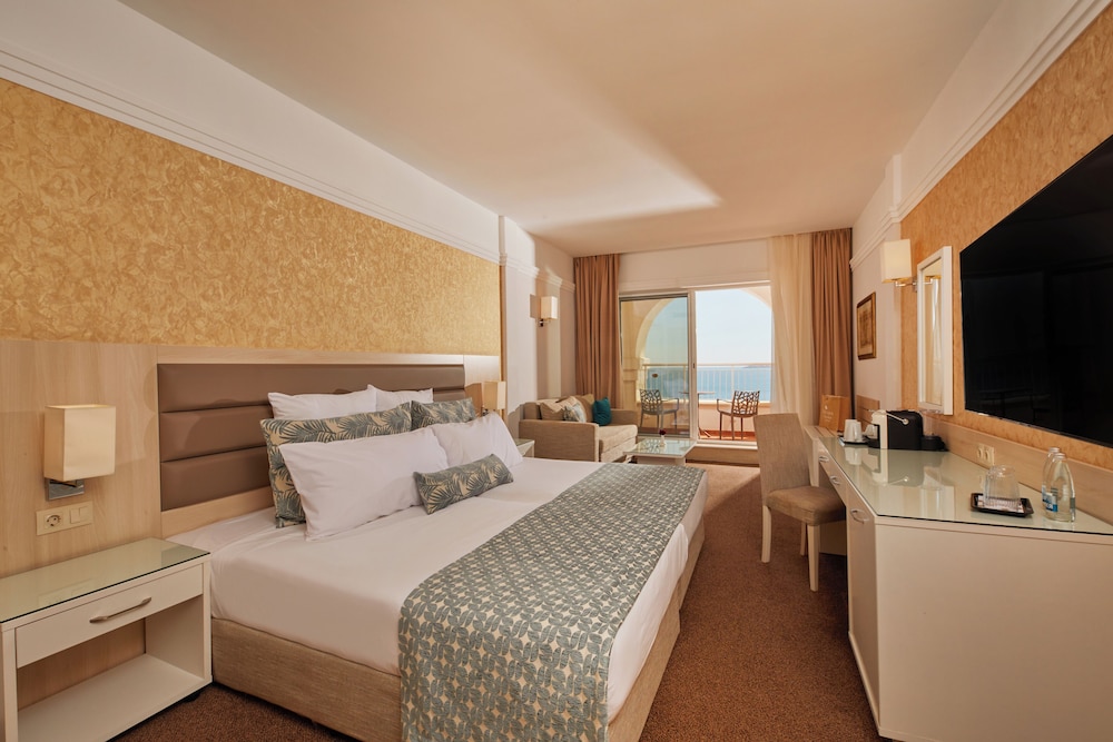 Alua Sunny Beach Resort & Spa - Hyatt Inclusive Collection — Rooms in Sunny Beach, Burgas Region