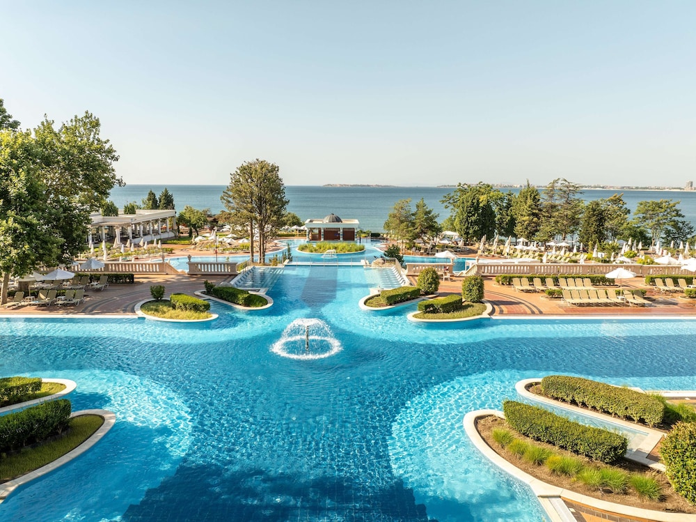 Alua Sunny Beach Resort & Spa - Hyatt Inclusive Collection — Pool in Sunny Beach, Burgas Region