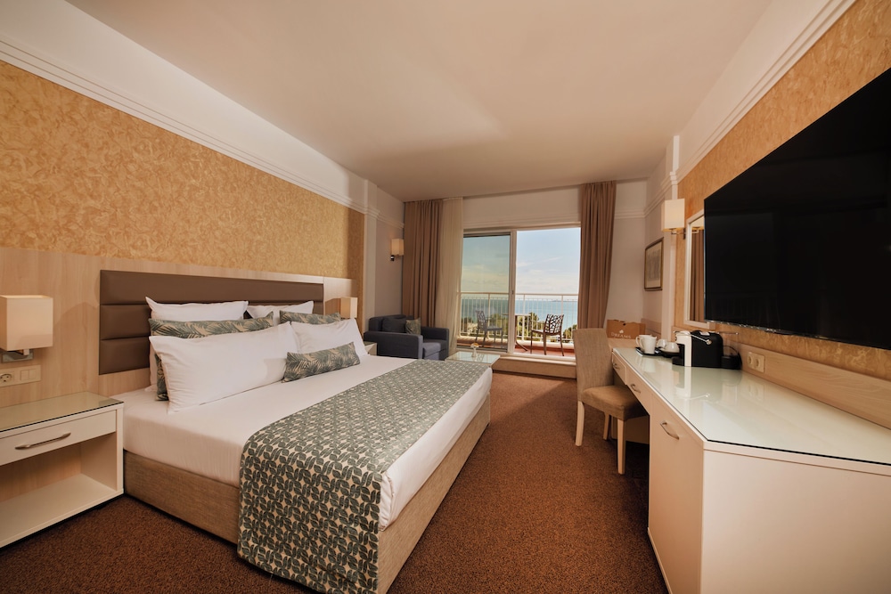 Alua Sunny Beach Resort & Spa - Hyatt Inclusive Collection — Rooms in Sunny Beach, Burgas Region